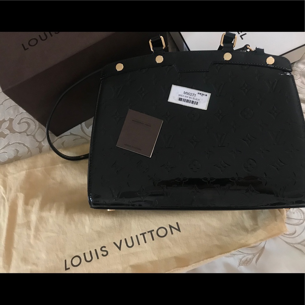 Louis Vuitton Brea Vernis MM